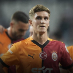 Eis a tradução dos planos do Galatasaray para Elias Jelert