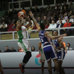 Na quarta semana da Superliga de Basquetebol Turkiye Sigorta