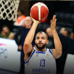 Anadolu Efes Yalovaspor'u 41 Sayı Farkla Ezdi!