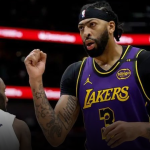 Davis leads LA Lakers to fifth straight win