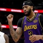 Davis leads LA Lakers to fifth straight win